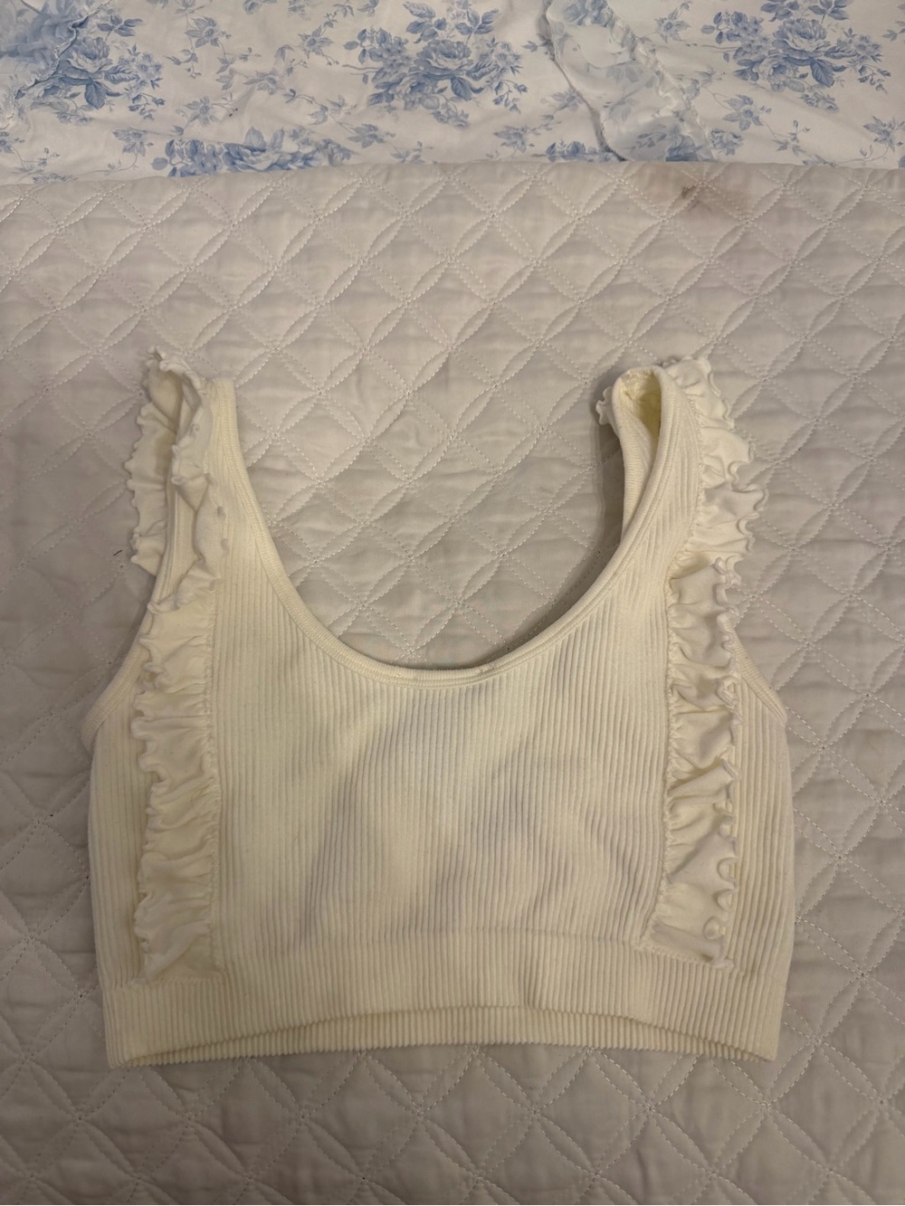 Zara Cream Ribbed Ruffle Crop Top - Picture 2 of 2